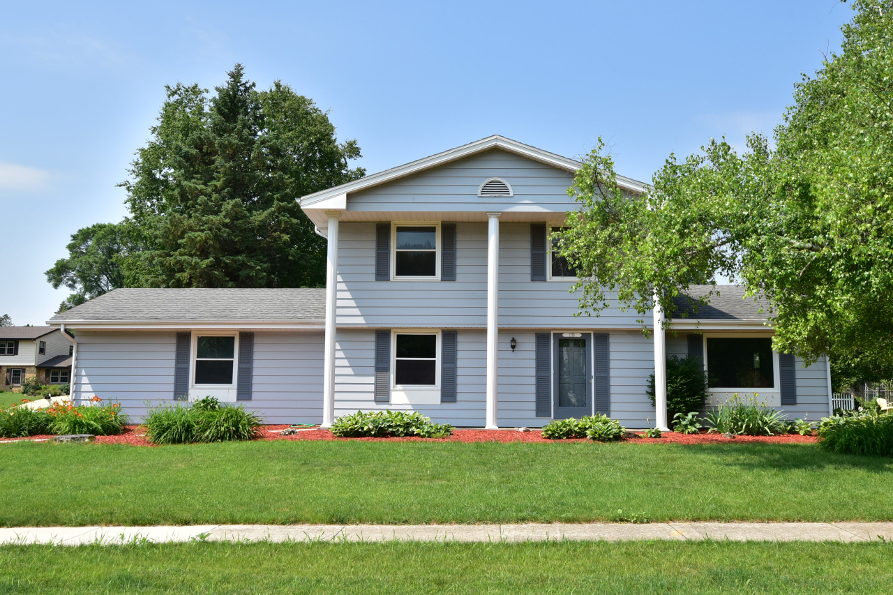 Property Photo: 1755 Linden St WI 53024