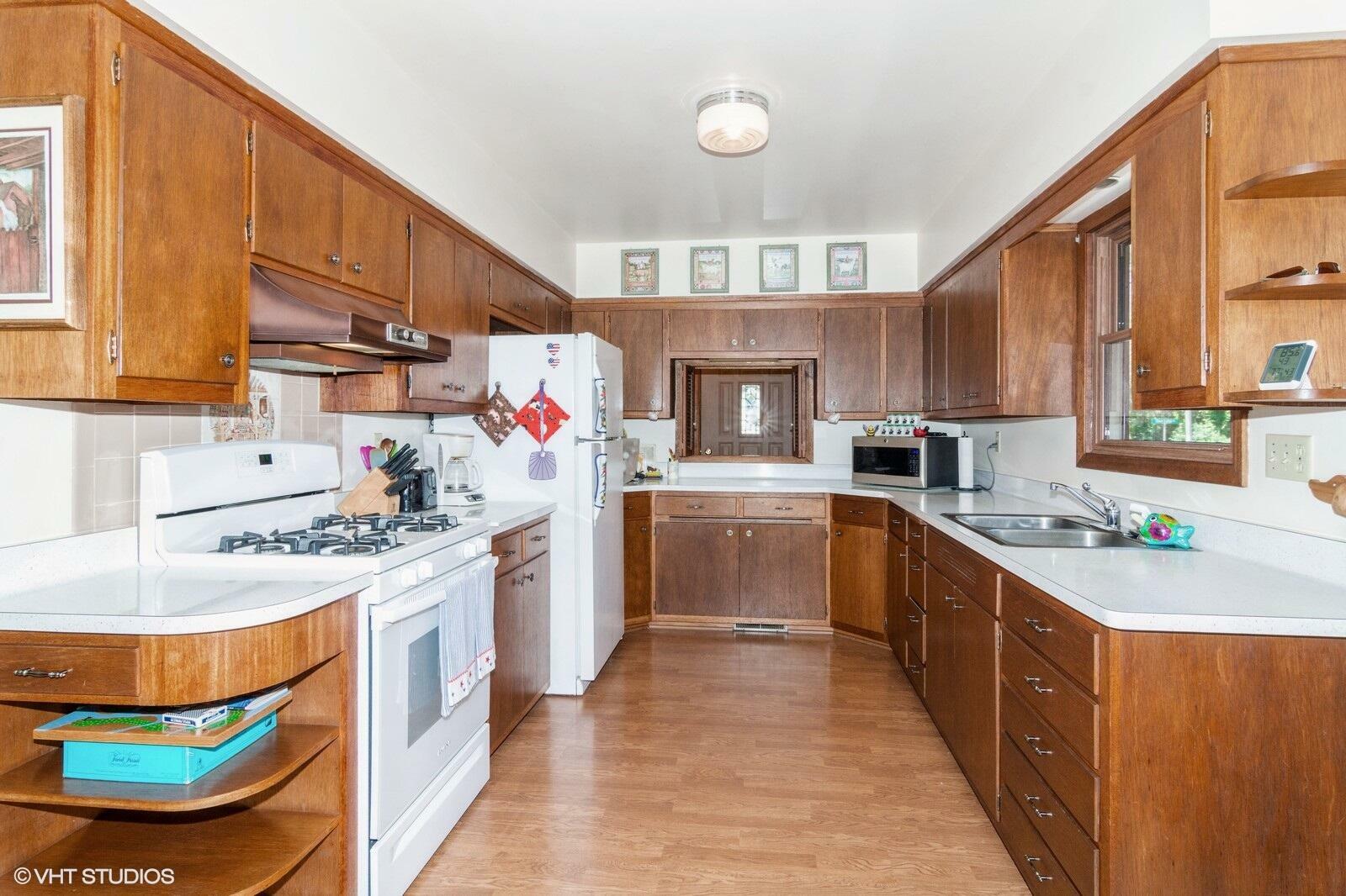 Property Photo: W9463 Stone Ledge Rd WI 53916