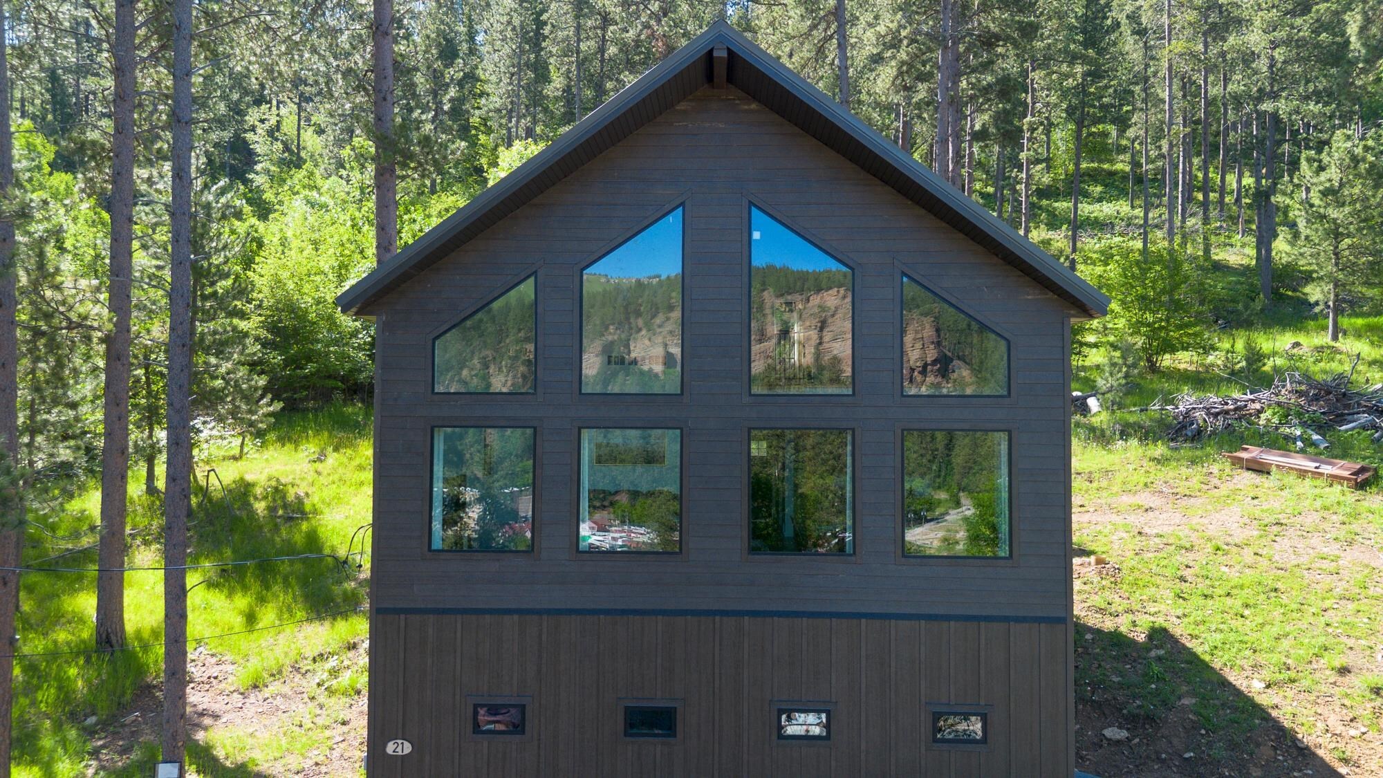 Property Photo: 21 Spring Street SD 57732