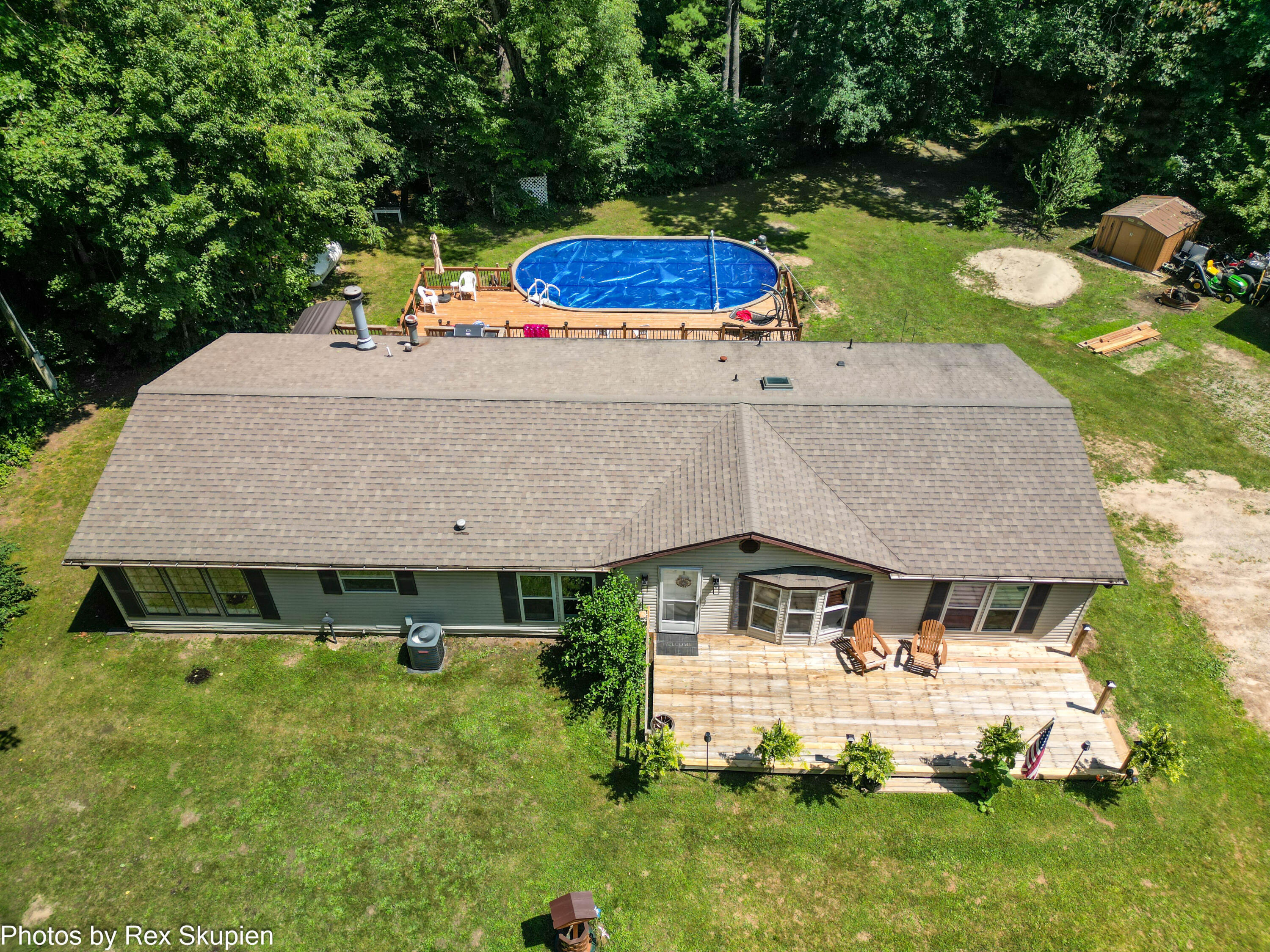 Property Photo:  623 E 56th Street  MI 49337 