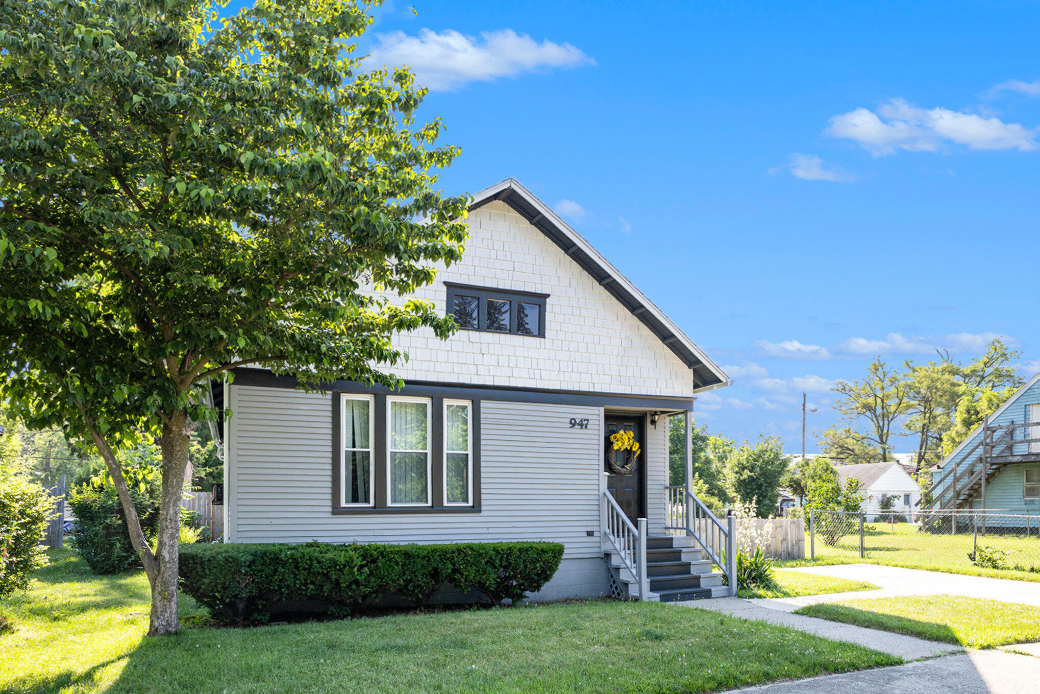 Property Photo: 947 Pearl Street MI 49022