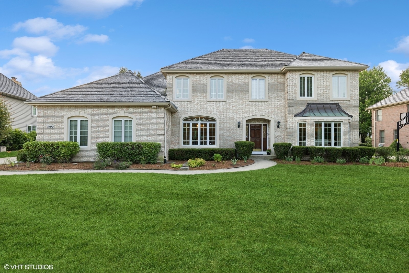 Property Photo: 1600 Elderberry Drive IL 60048