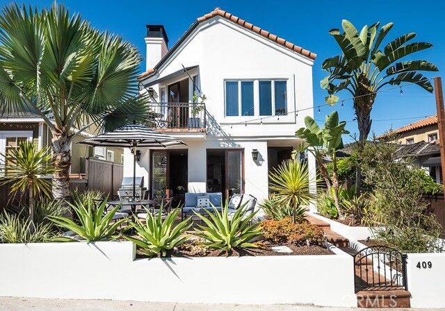 Property Photo: 409 4th Street CA 90266