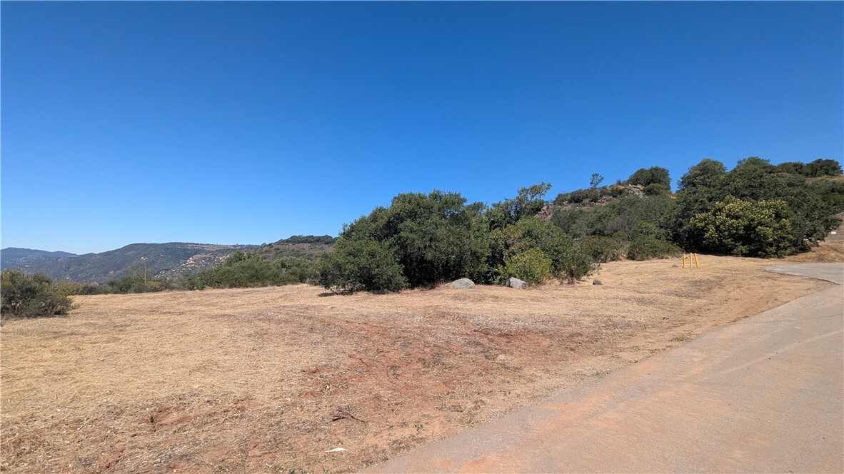 Property Photo:  15 Via Escalon  CA 92590 