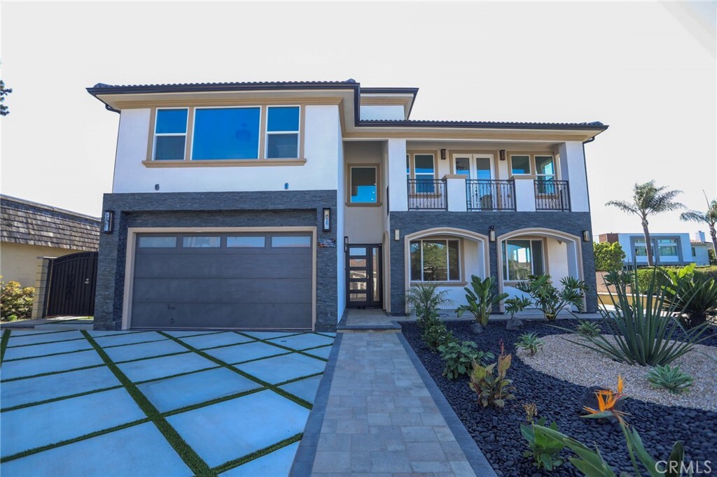Property Photo: 21861 Vacation Ln Lane CA 92646