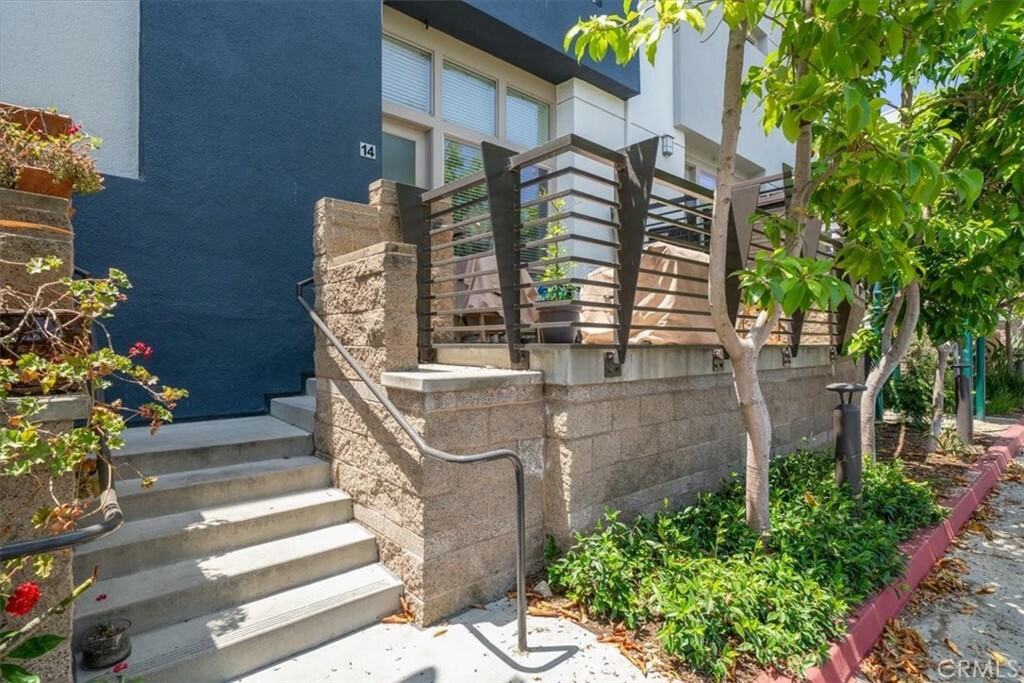Property Photo: 5405 W 149th Place 14 CA 90250