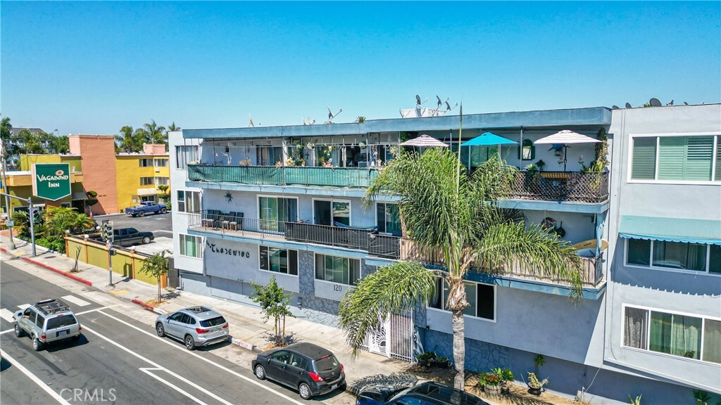 Property Photo:  120 Alamitos Avenue 14  CA 90802 