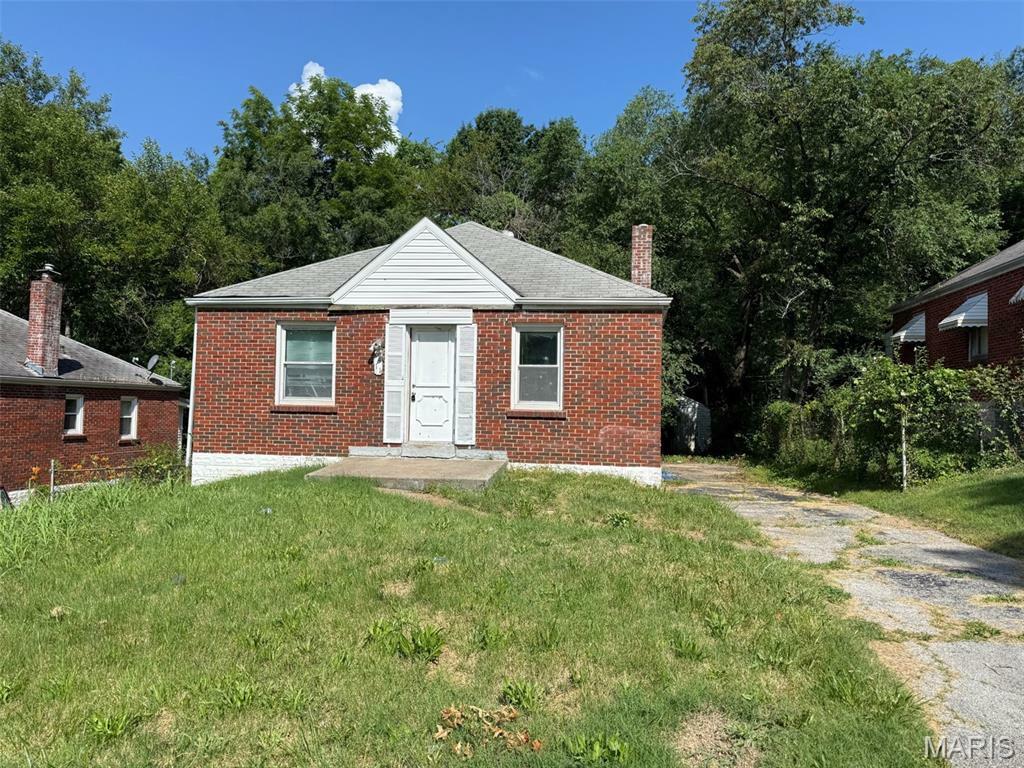 Property Photo: 5411 Fletcher Street MO 63136