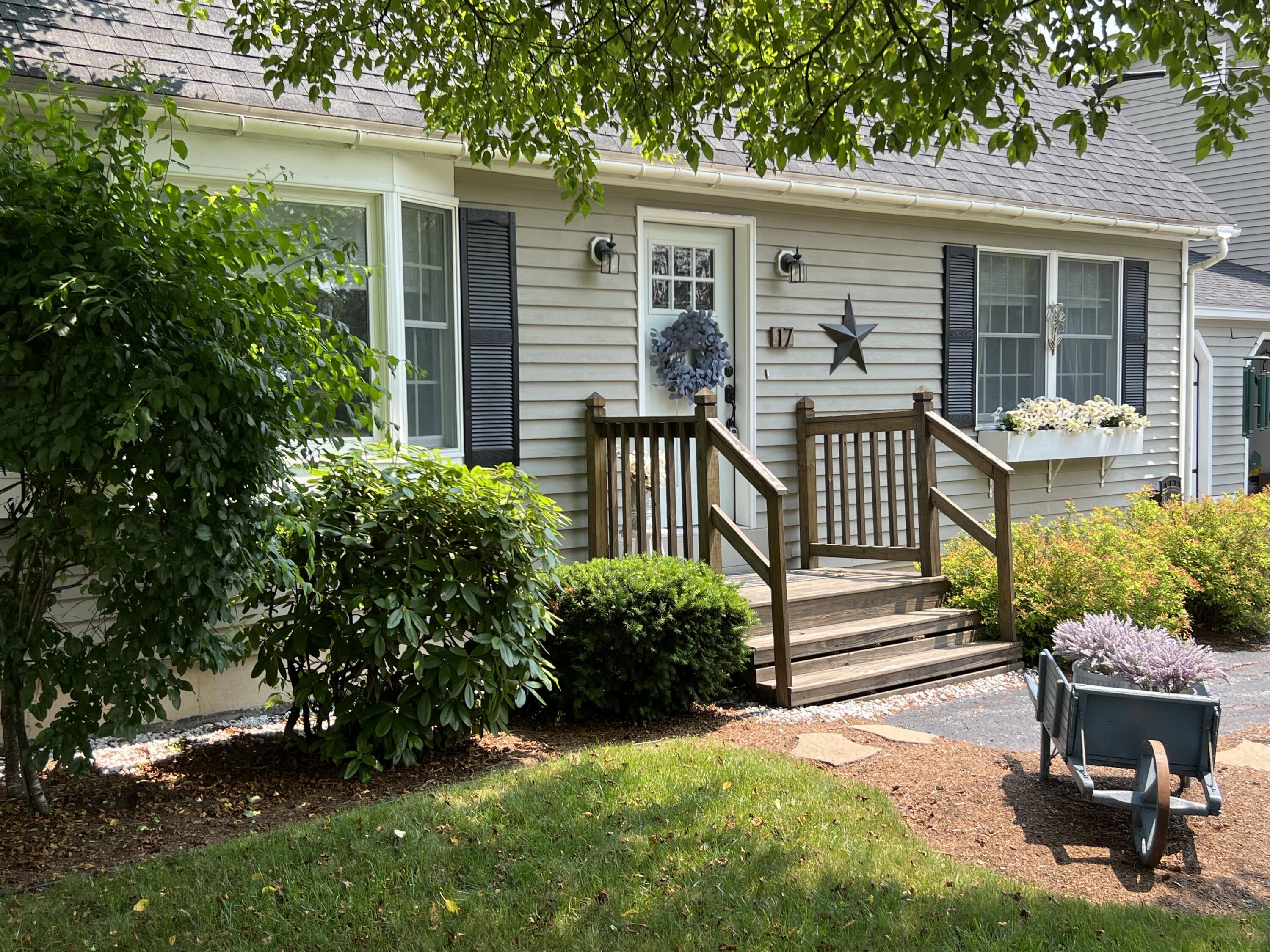 Property Photo: 17 Fieldstone Drive ME 04401