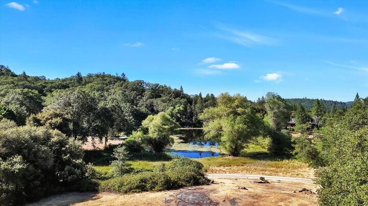 Property Photo: 10114 Francisco Lane CA 95959