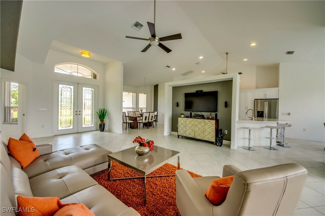 Property Photo: 1628 SW 52nd Terrace FL 33914