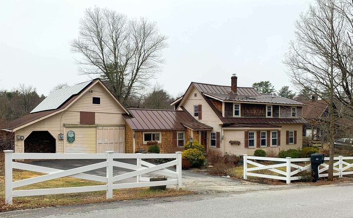 Property Photo:  1747 River Road  NH 03281 