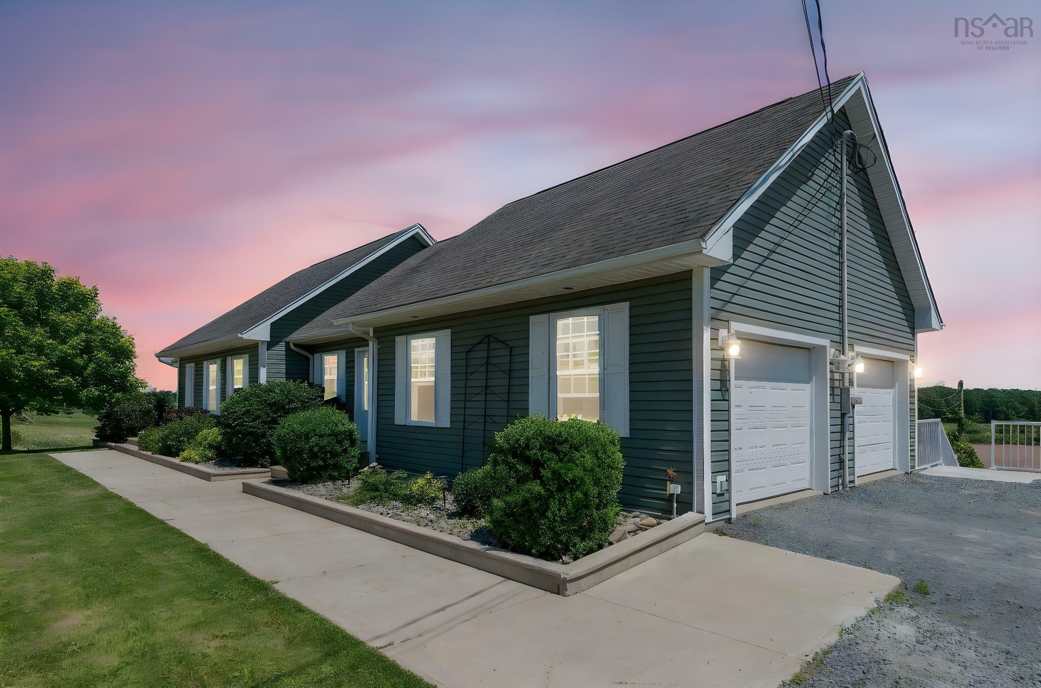 Property Photo: 100 Highway 224 NS B0N 2H0