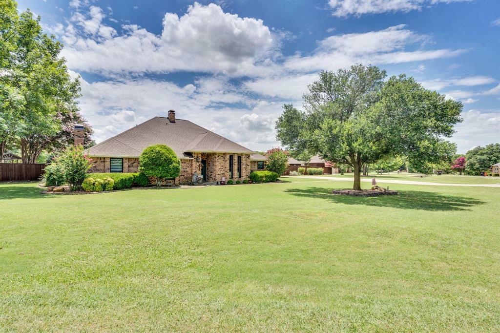 Property Photo: 1158 Lynn Way TX 75165