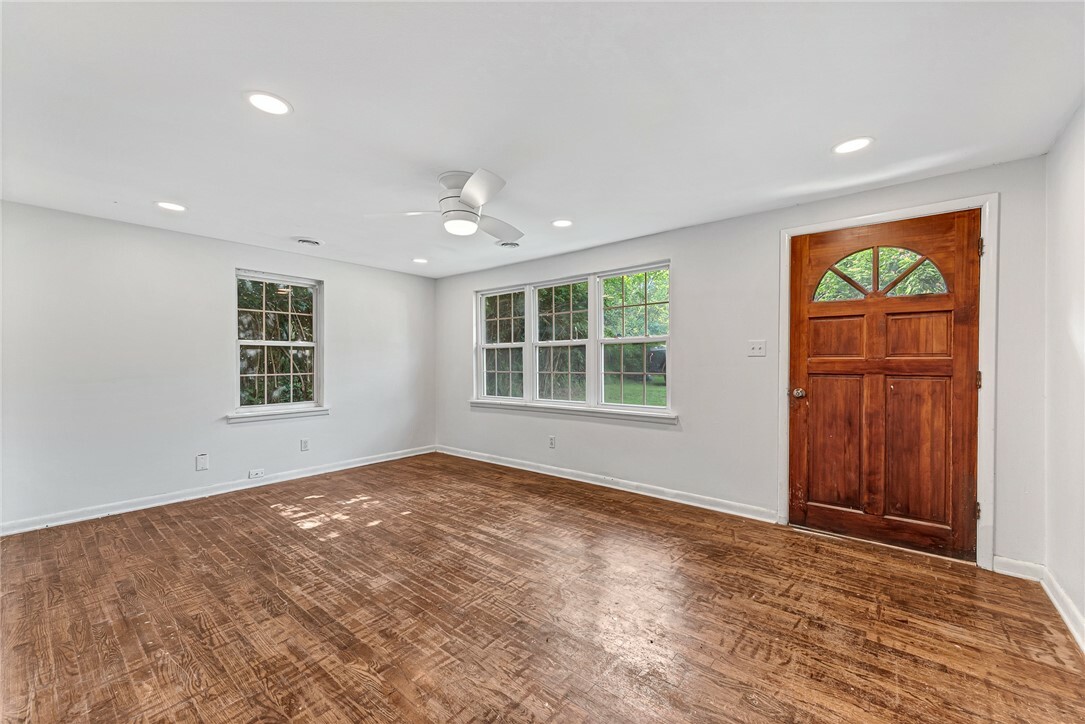 Property Photo: 1204 W Carter Street AR 72703
