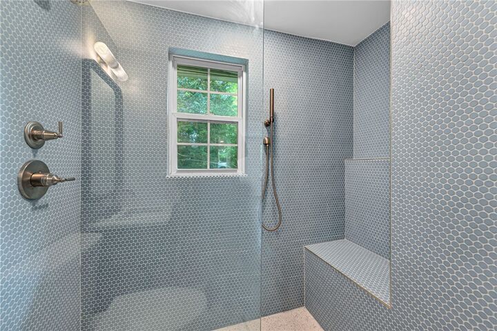 Property Photo: 1204 W Carter Street AR 72703