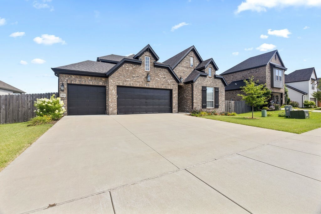 Property Photo: 1428 Allens Mill Way AR 72718