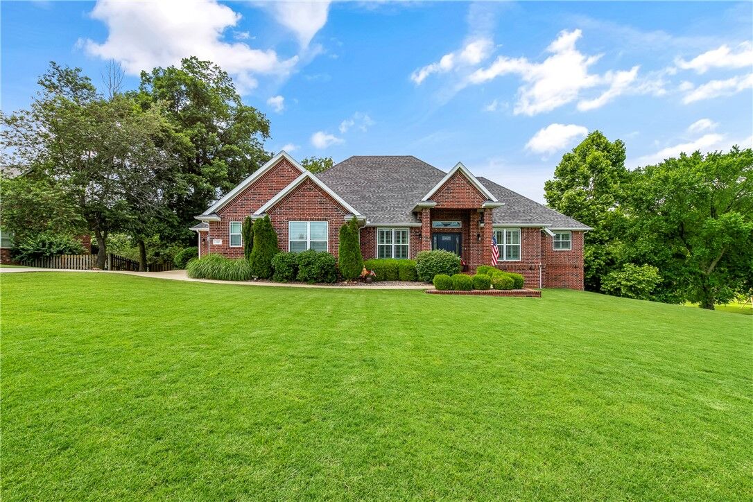 Property Photo:  348 Whitcliff Drive  AR 72718 