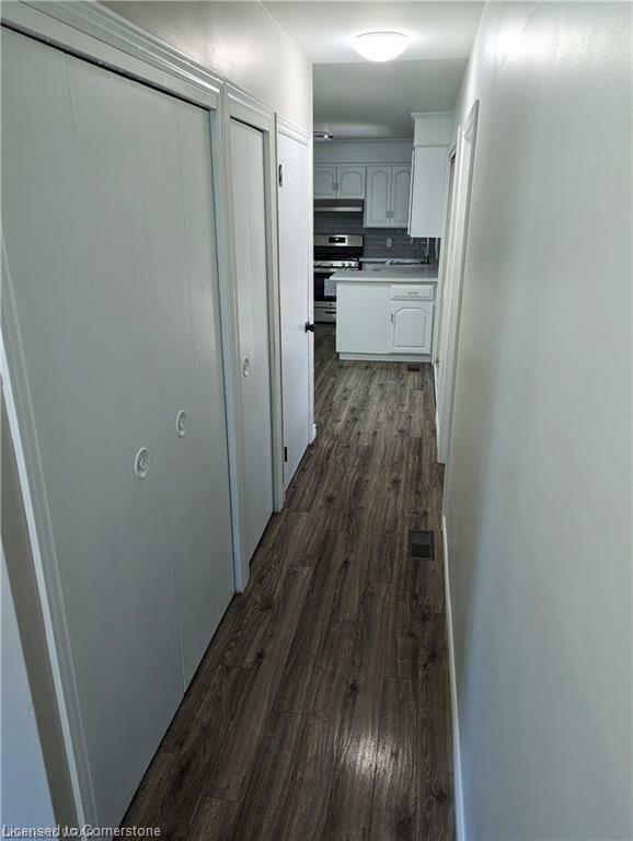 Property Photo: 26 Springbank Crescent Main ON N2M 4P7
