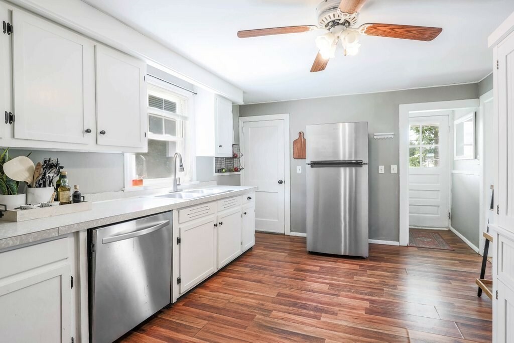 Property Photo: 123 Park Hill Ave MA 01527