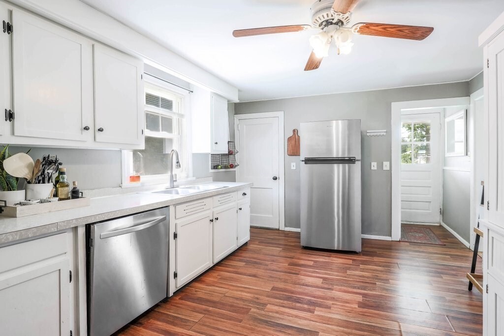 Property Photo: 123 Park Hill Ave MA 01527