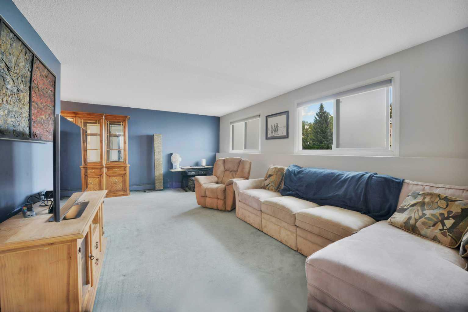 Property Photo: 11 Stanton Street 31 AB T4N 0B9