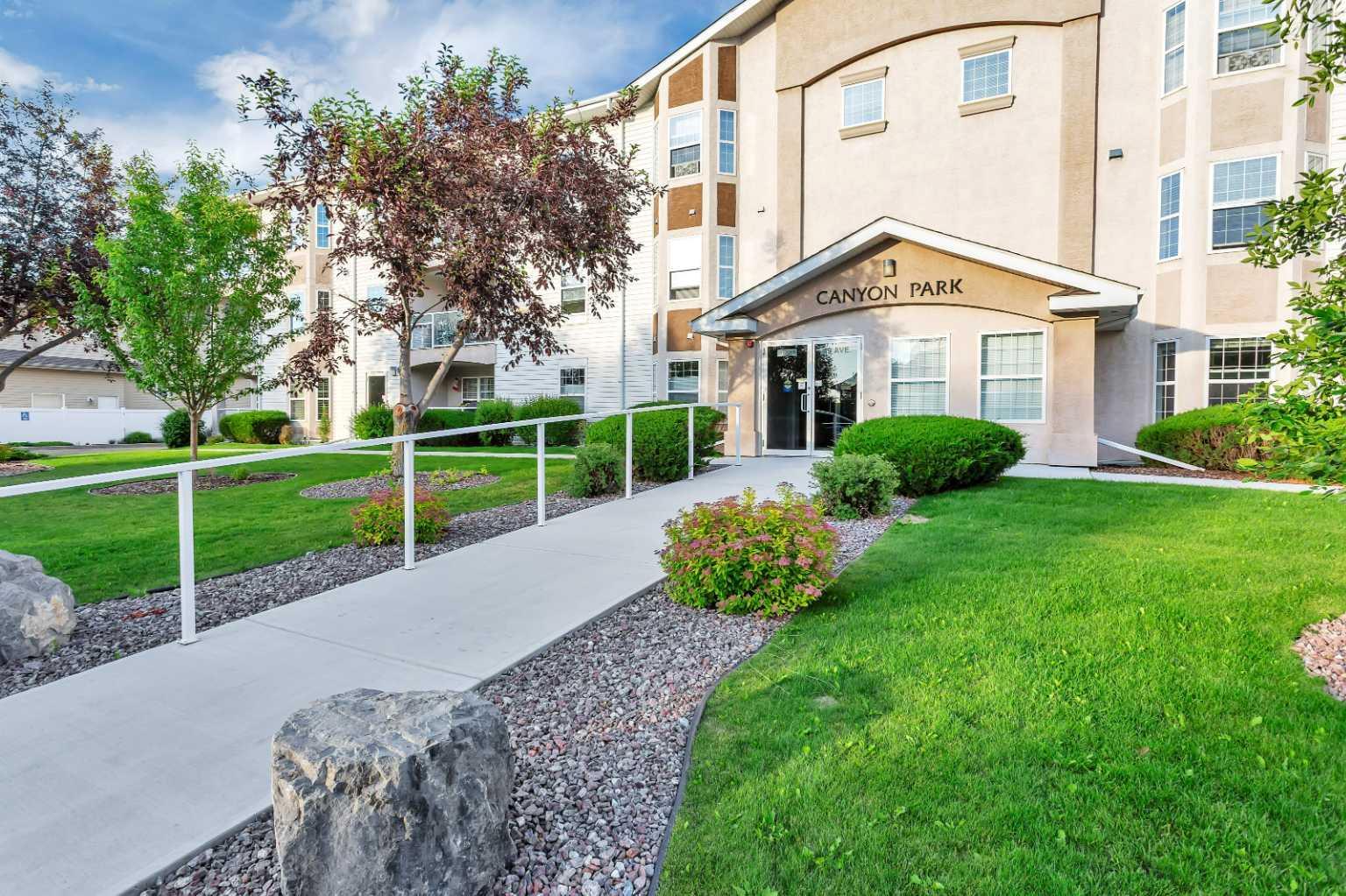 Property Photo: 3501 49 Avenue 102 AB T4N 3W3