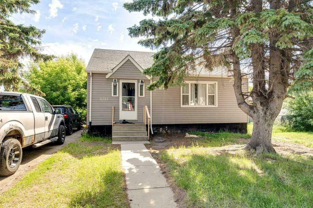 Property Photo: 5257 52 Street AB T4L 1H8