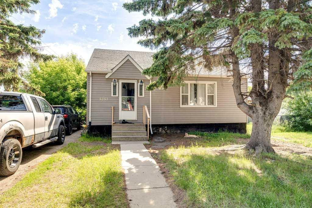 Property Photo: 5257 52 Street AB T4L 1H8