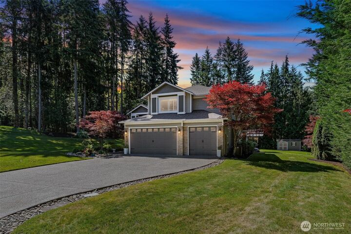 Property Photo: 10427 205th Drive SE WA 98290