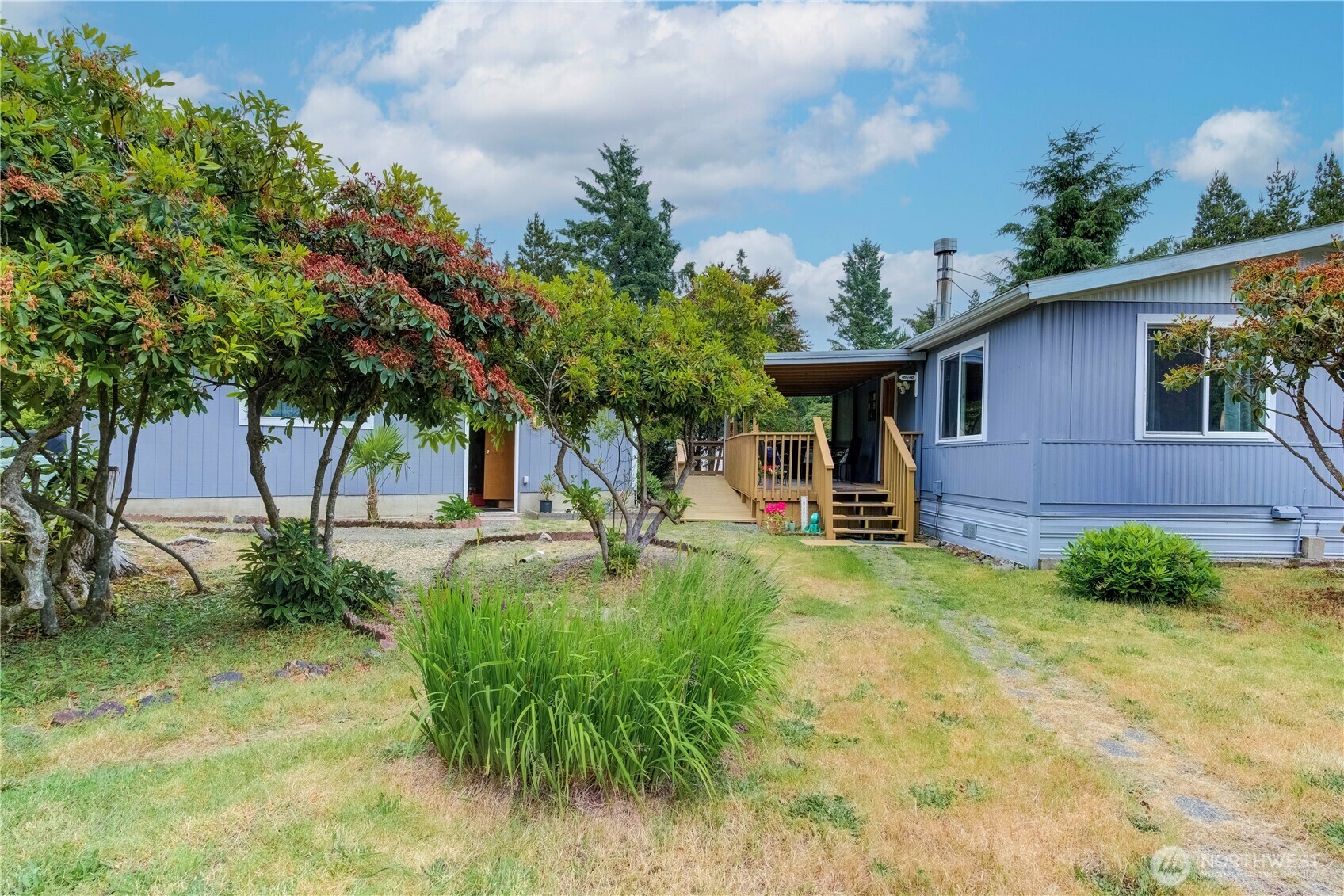 Property Photo: 1402 301 Place WA 98640