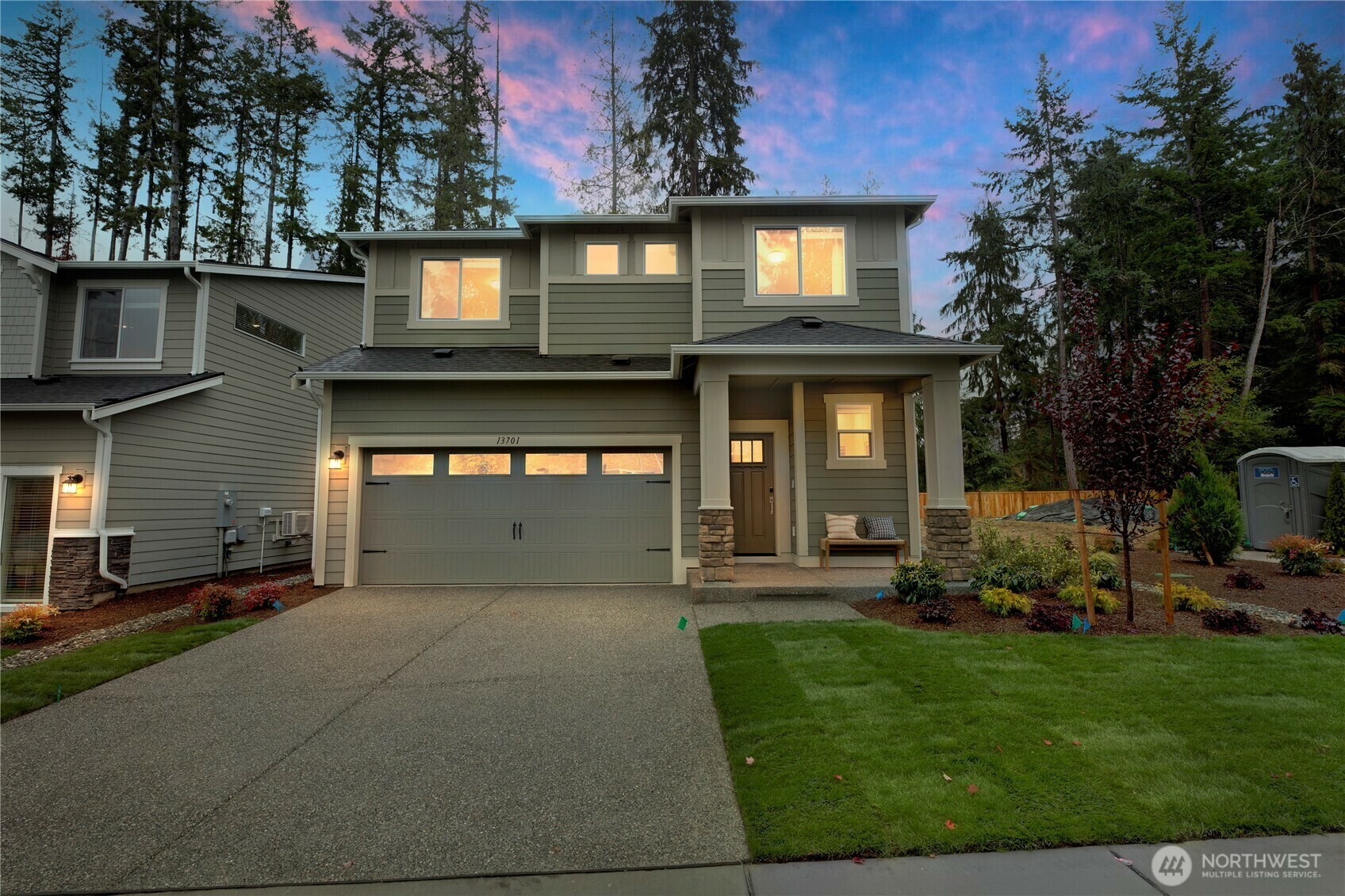 Property Photo: 13701 60th Avenue E WA 98026