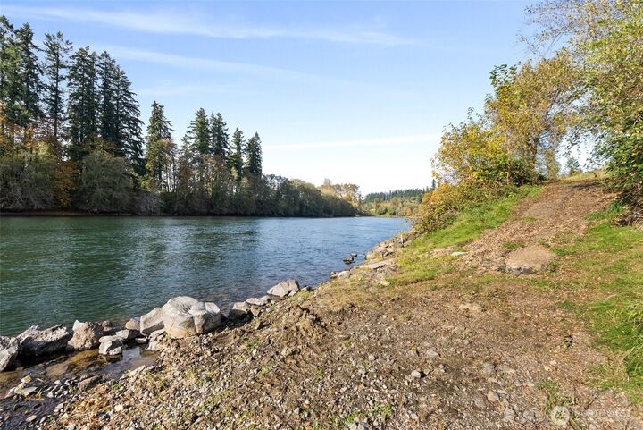 Property Photo:  235  Anchor Road  WA 98611 