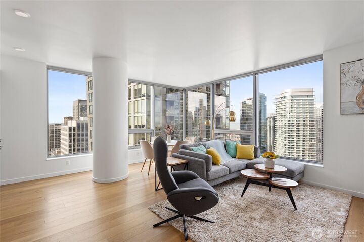 Property Photo: 1808 Minor Avenue 3105 WA 98101