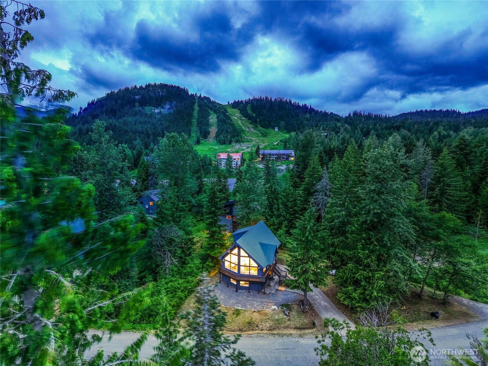 Property Photo: 481 Hyak Drive E WA 98068