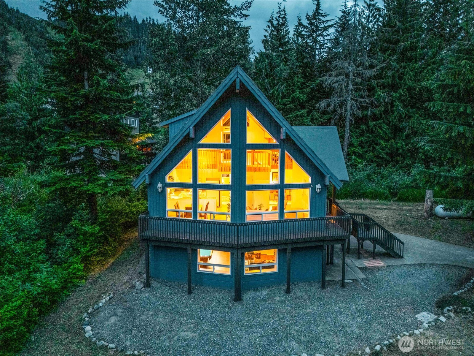 Property Photo: 481 Hyak Drive E WA 98068