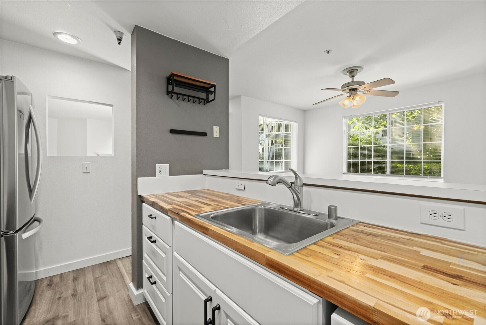 Property Photo: 7453 Newcastle Golf Club Rd L103 WA 98059