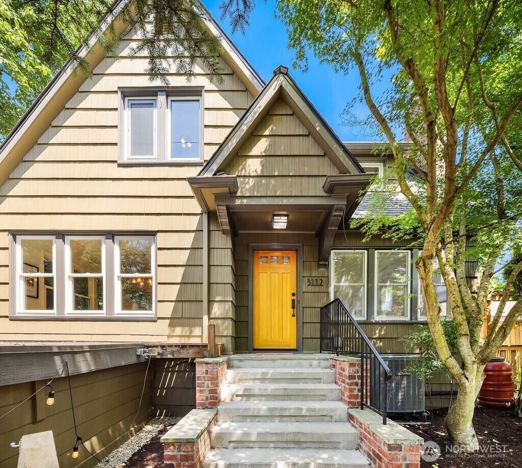 Property Photo: 3112 NE 65th Street WA 98115