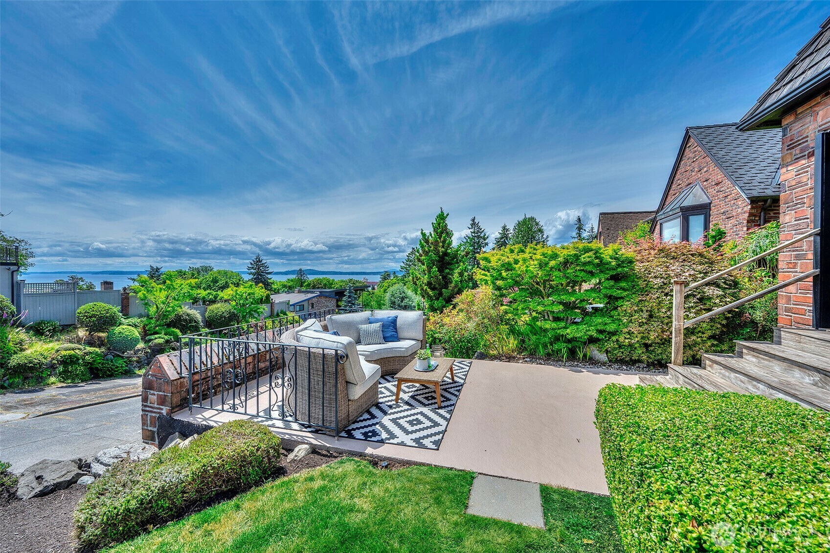 3000 W Hayes Street  Seattle WA 98199 photo