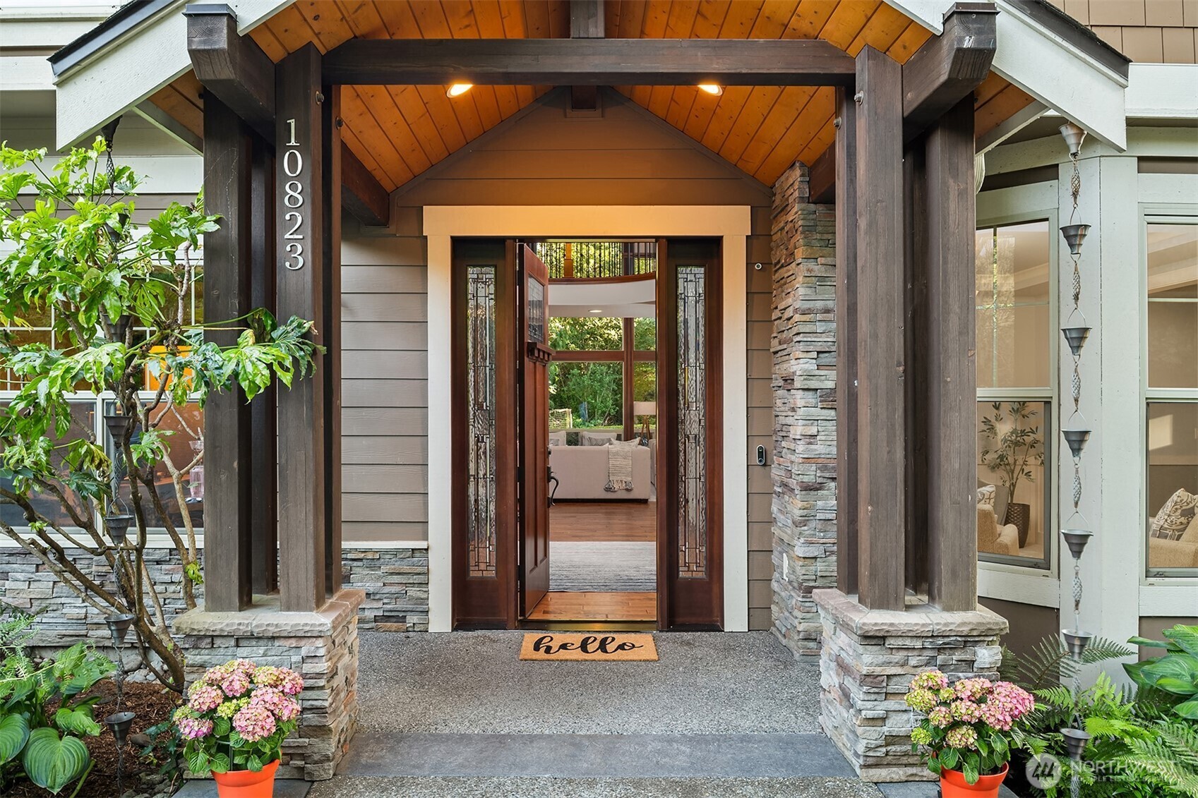 Property Photo:  10823 NE 108th Street  WA 98033 
