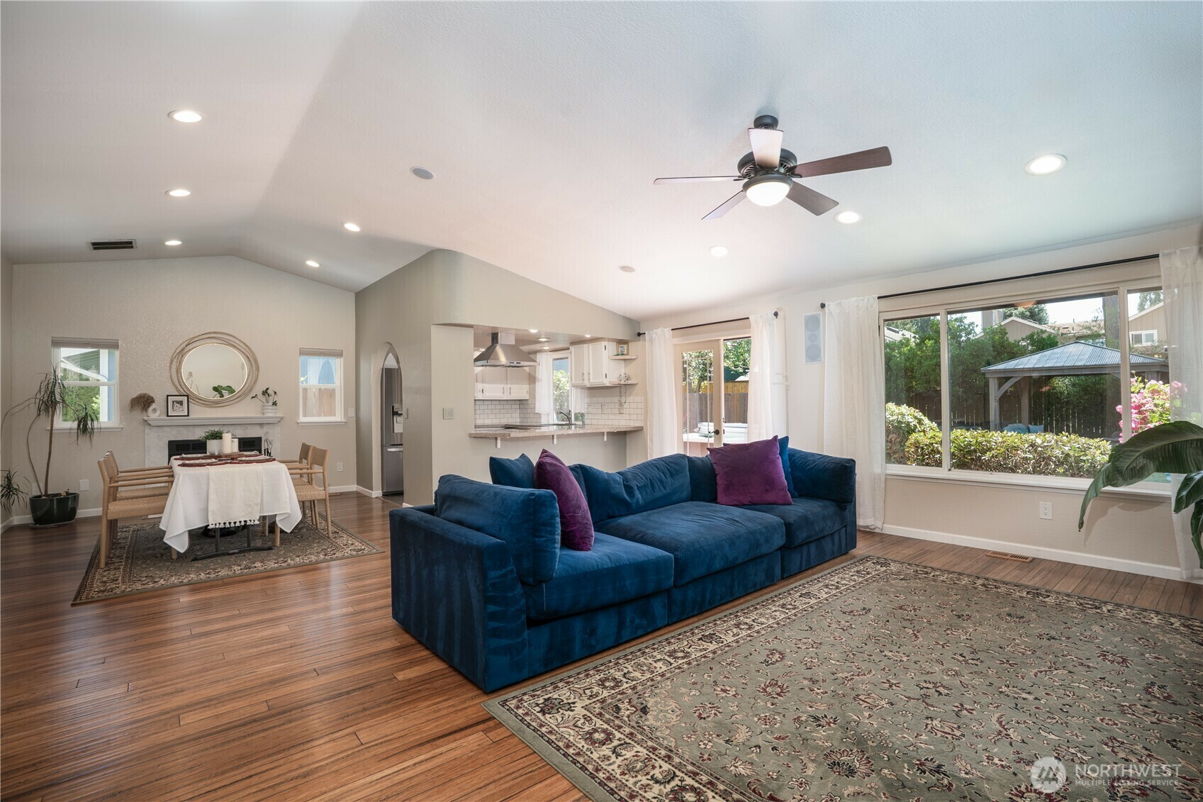 Property Photo:  1717 SW 347th Place  WA 98023 