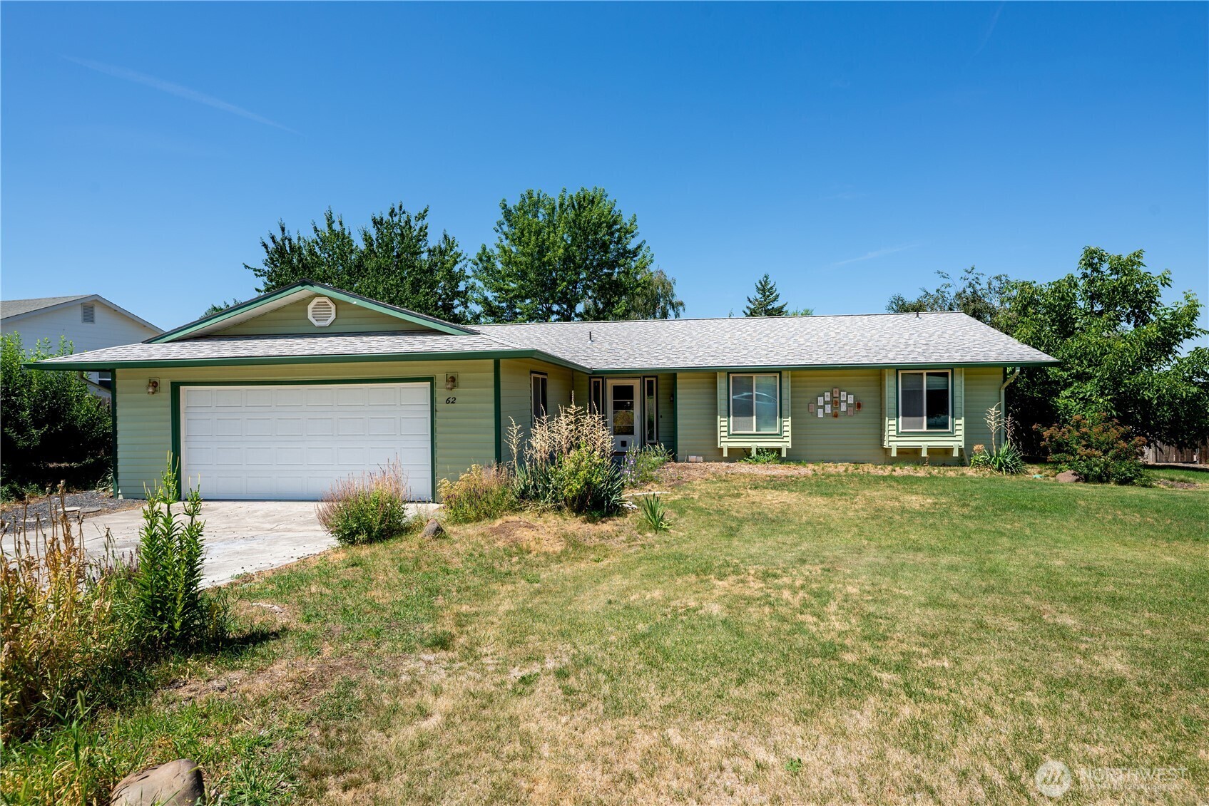 Property Photo: 62 SE Viewmont Drive WA 98837