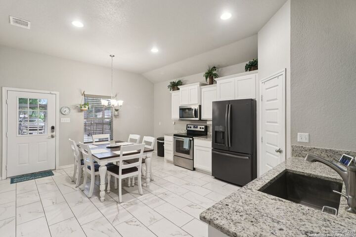 Property Photo: 903 John Page TX 78228