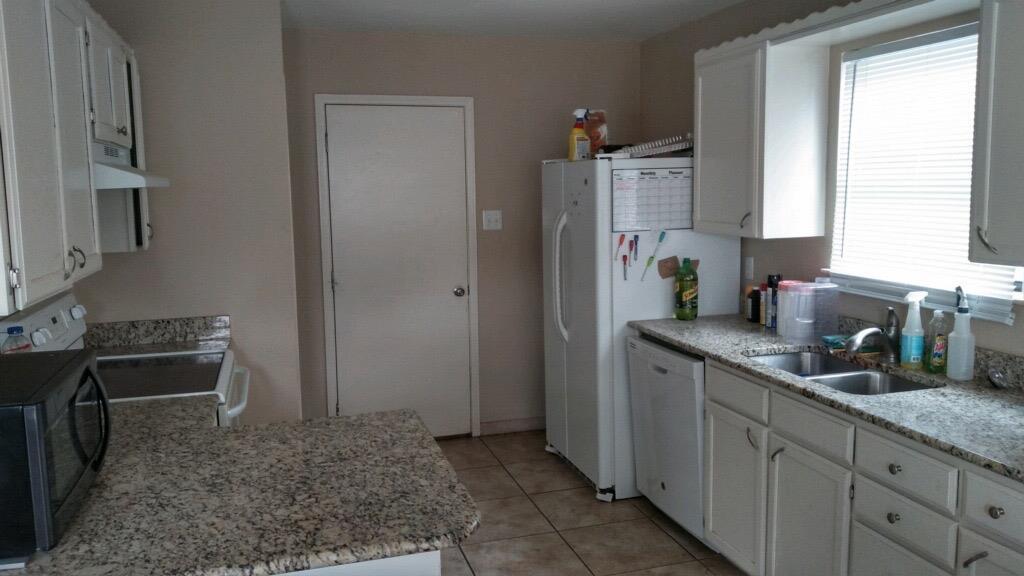 Property Photo: 1218 Tres Rios Circle TX 76905