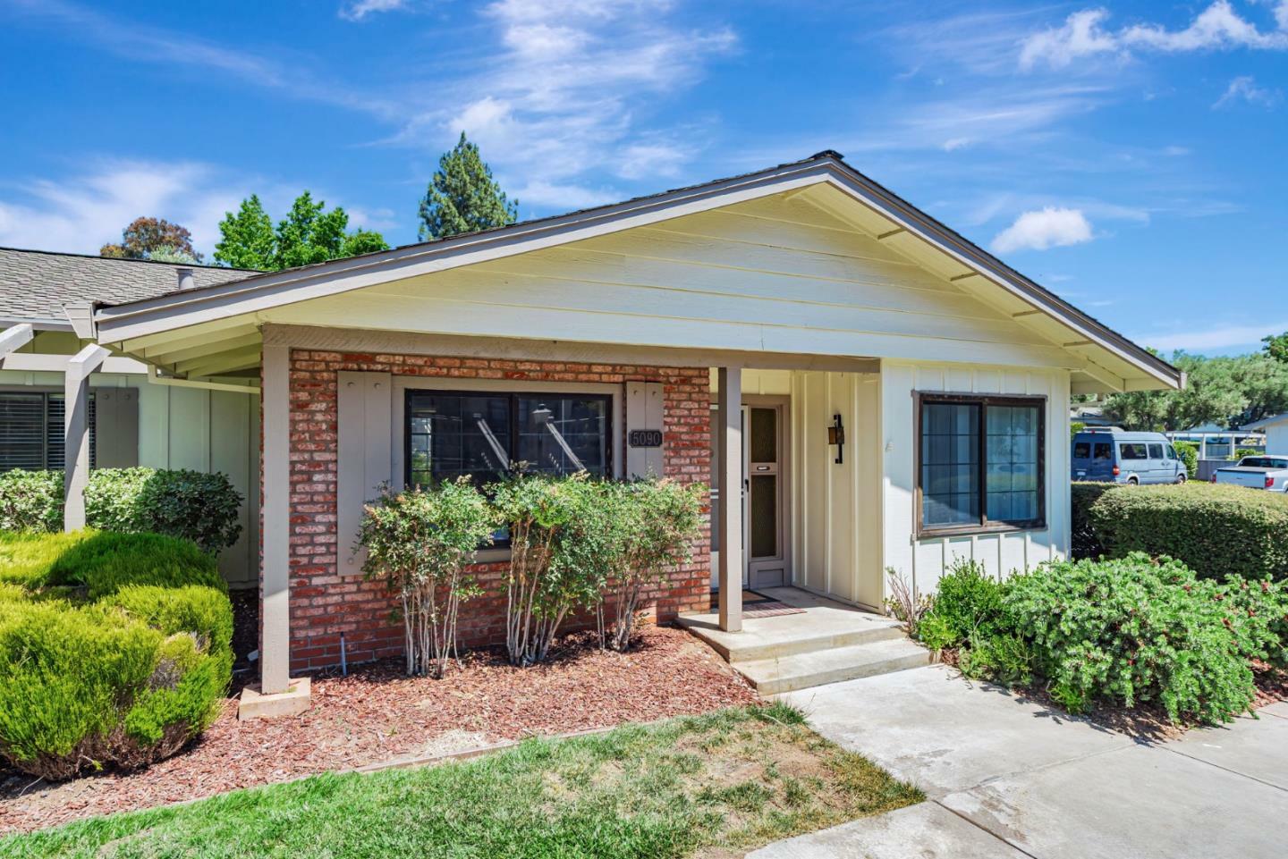 Property Photo: 5090 Cribari Place CA 95135