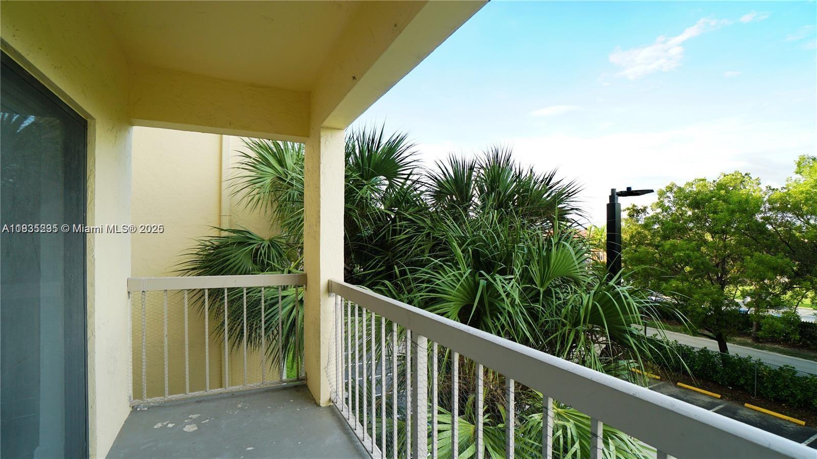 Property Photo: 8100 Geneva Ct 343 FL 33166