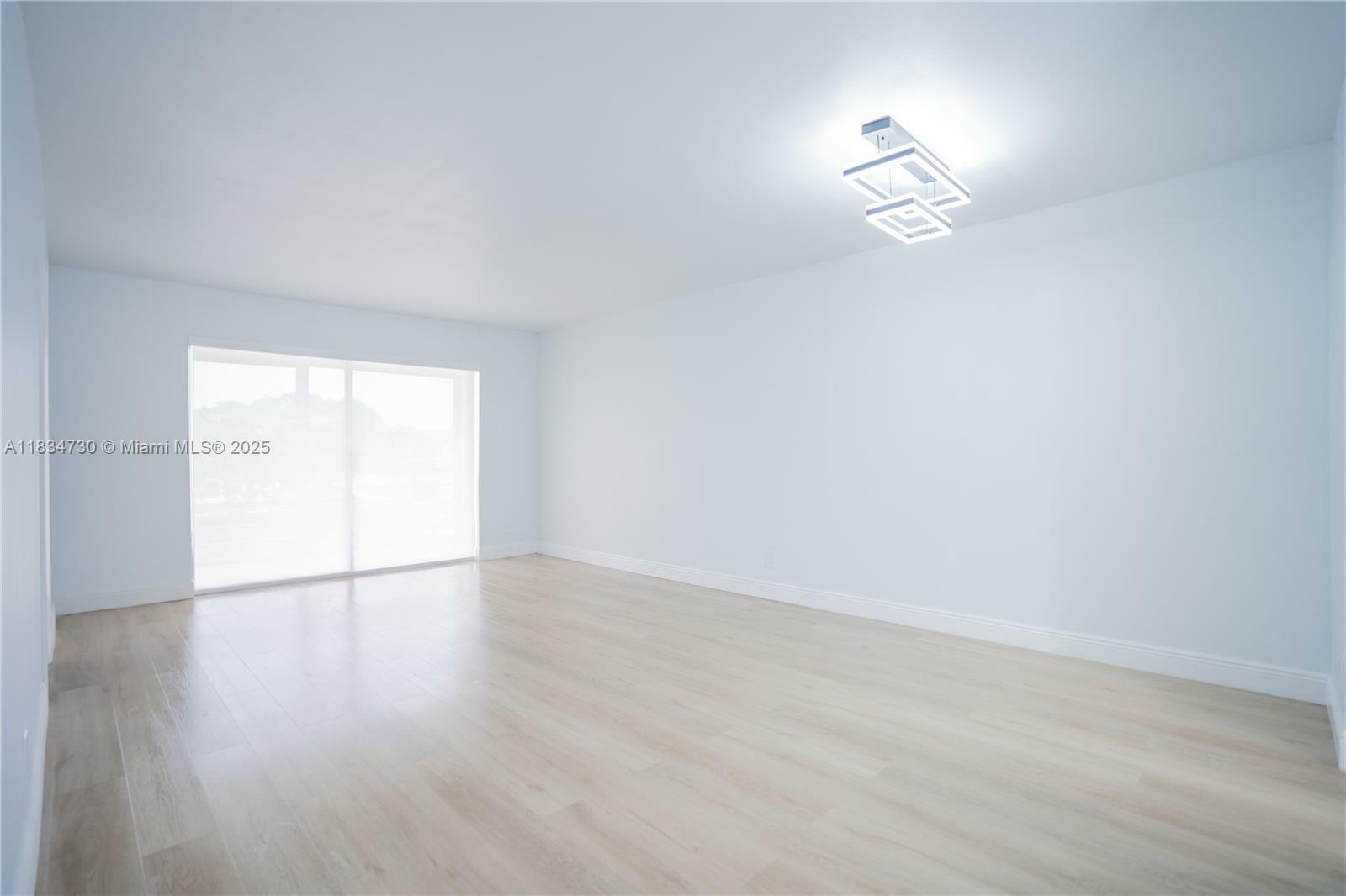 Property Photo: 9601 Sunrise Lakes Blvd 311 FL 33322