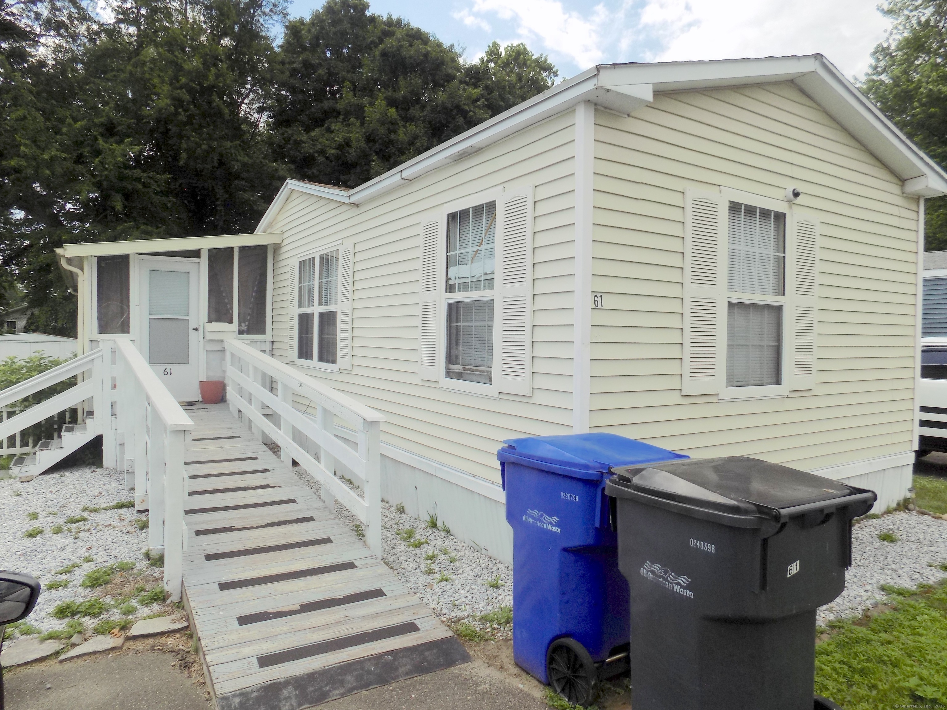Property Photo: 61 Elm Street CT 06088