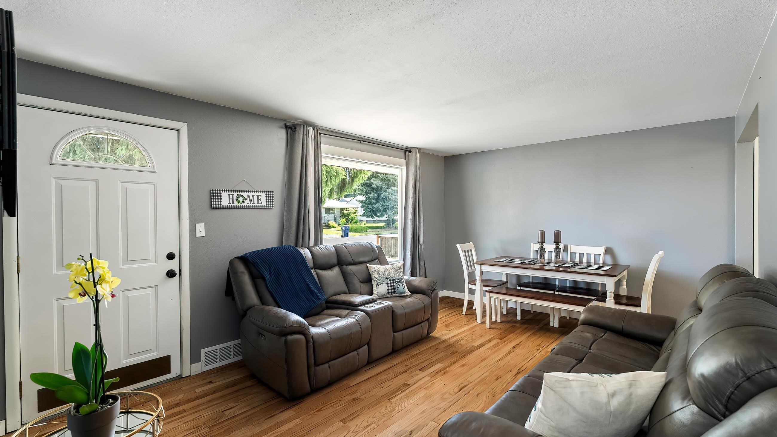 Property Photo: 6121 N Belt St WA 99205