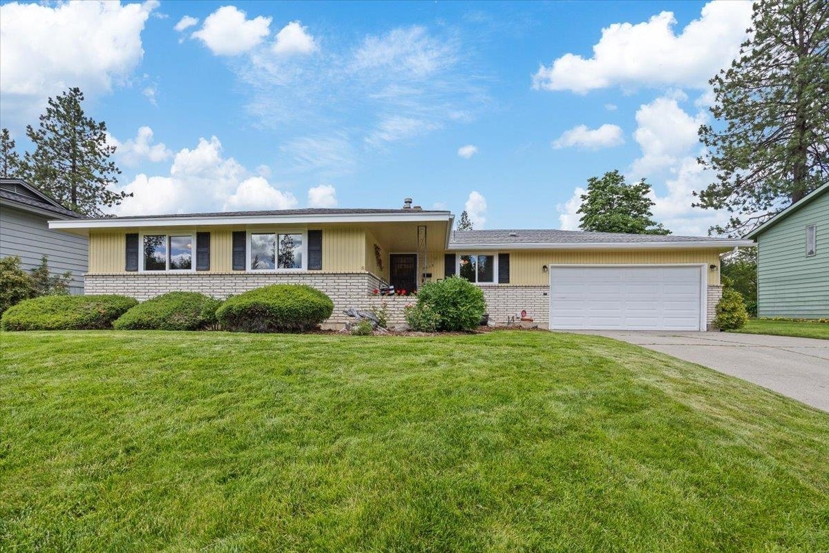 2515 E 38th Ave  Spokane WA 99223 photo
